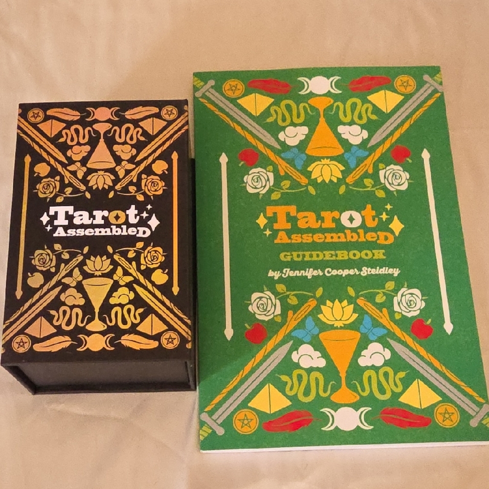 Tarot Assembled Guidebook and Deck - Green and Black